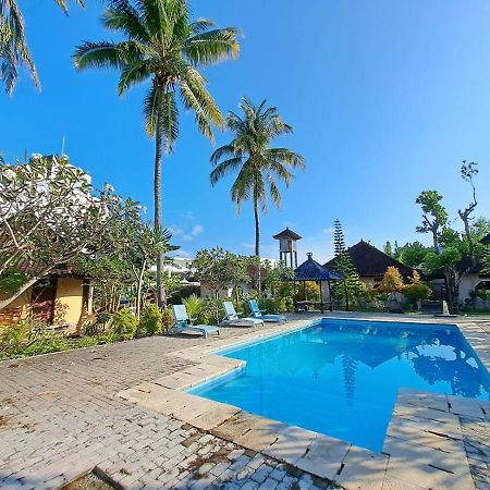 Surfers Beachfront Lombok Hotel Kuta  Exterior photo